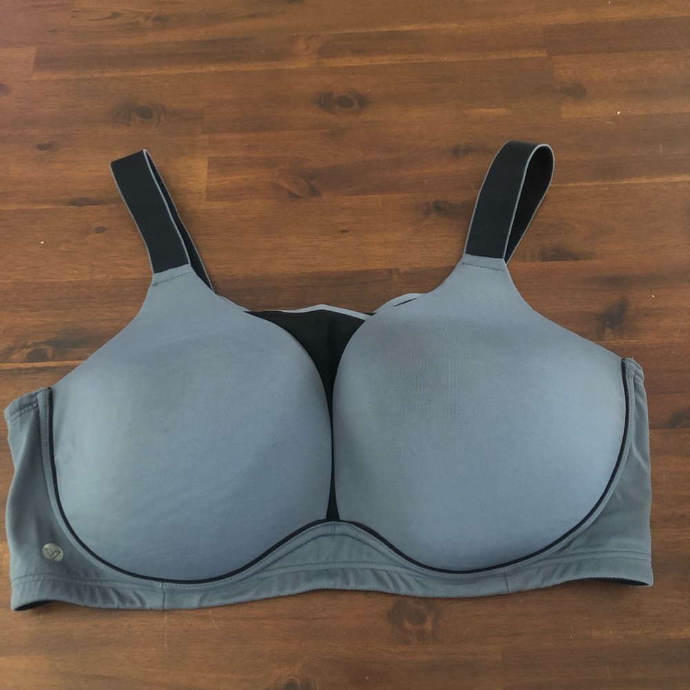 Livi sports bra